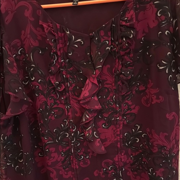 Apt. 9 Red and Black Relaxed Flutter Sleeve Blouse - Picture 3 of 3